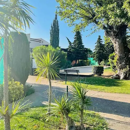 Tennis Village Avec Terrasse, Piscine, Clim Et Parking